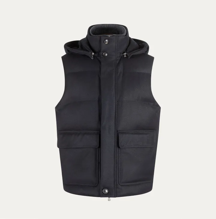 Sleevless down jacket with detachable ho